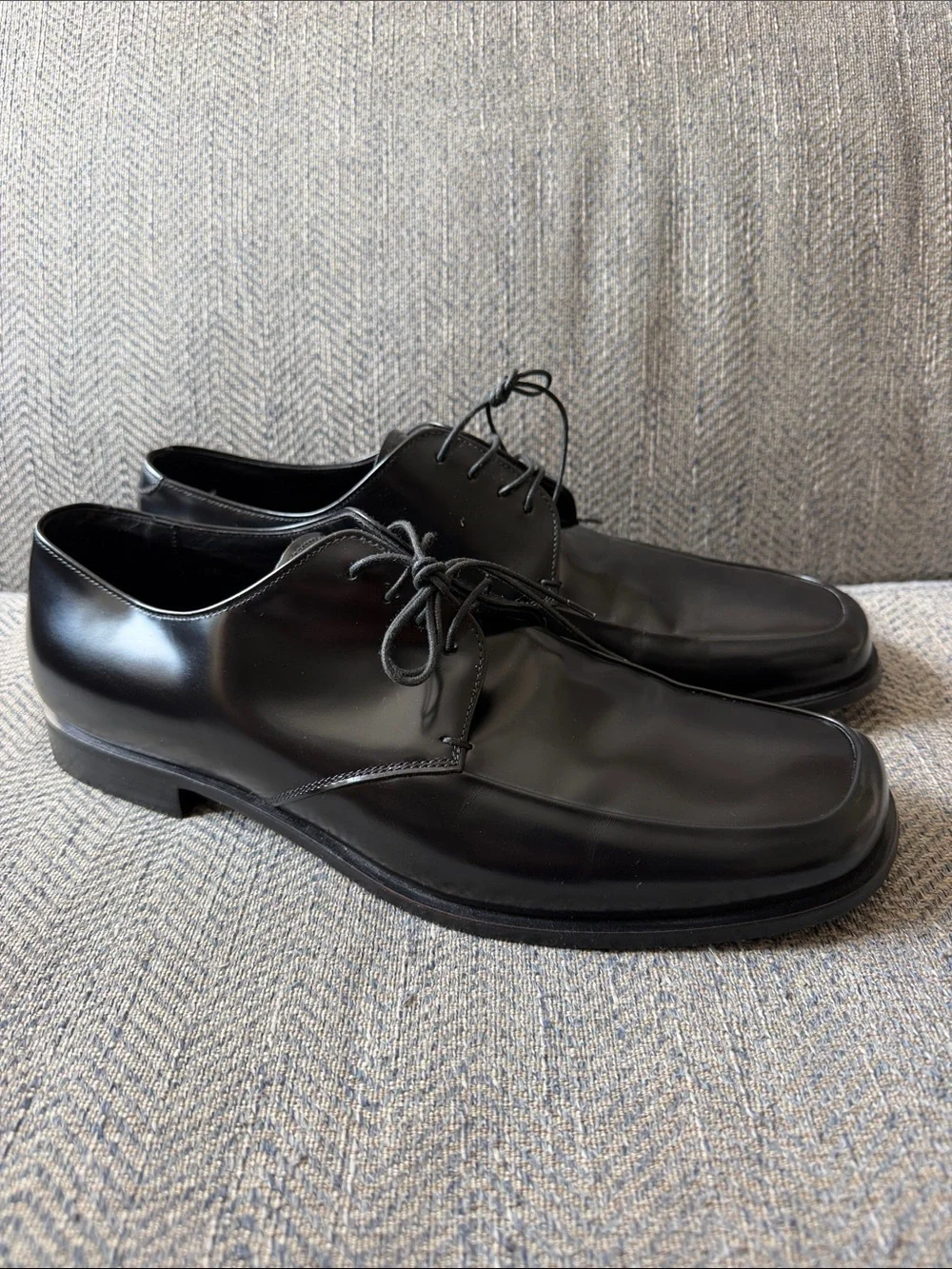 Prada Men’s Black Leather lace Up Oxford Dress Shoes Size: 9.5